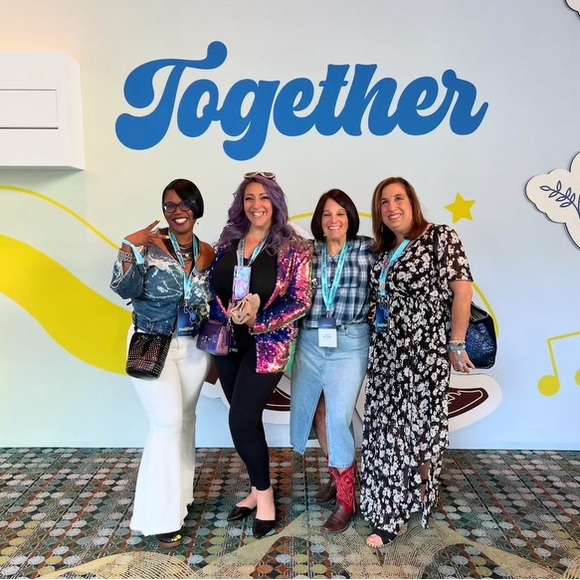 Live 4/26/ 25 at 100 EST Like this listing to be notified when I go live - Picture 9 of 16